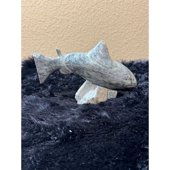 Hand-Carved Stone Fish Figurine On Rock Base Artist Signed - Picture 8 of 9